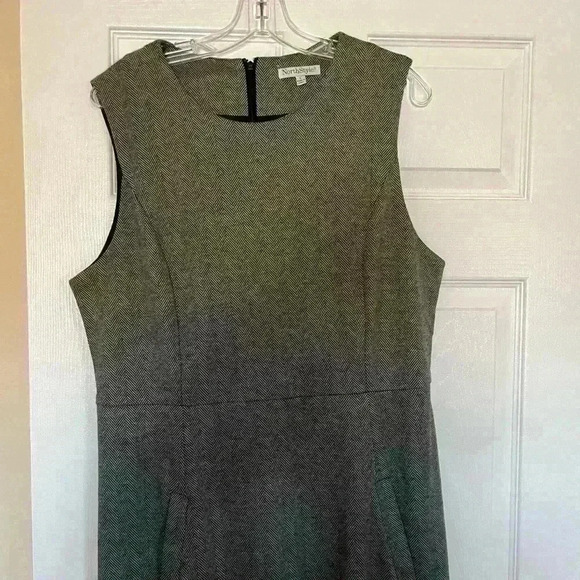 Northstyle Dress in Charcoal Gray - Picture 1 of 4